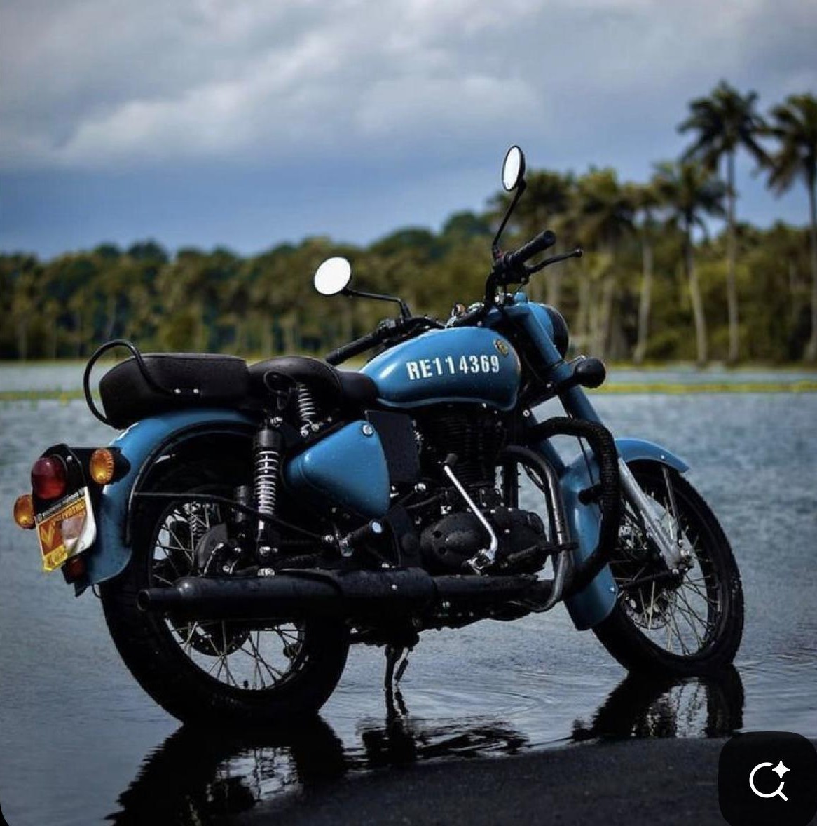 Royal Enfield Classic Blue Signal 1